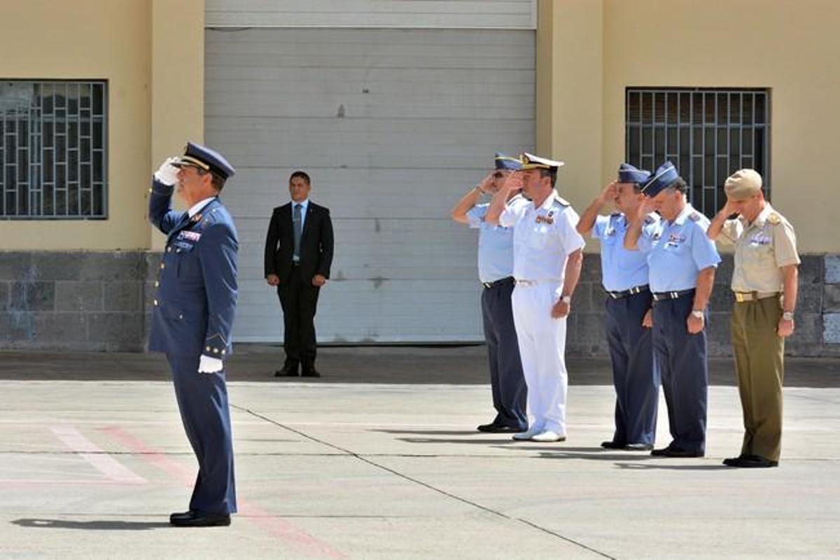 TOMA POSESION NUEVO JEFE BASE AEREA TOMA POSESION NUEVO JEFE BASE AEREA