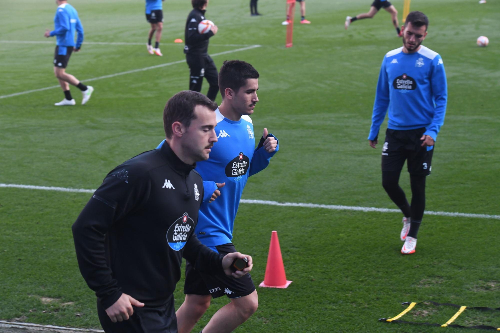 Entrenamiento del Dépor antes del partido fantasma ante el Extremadura