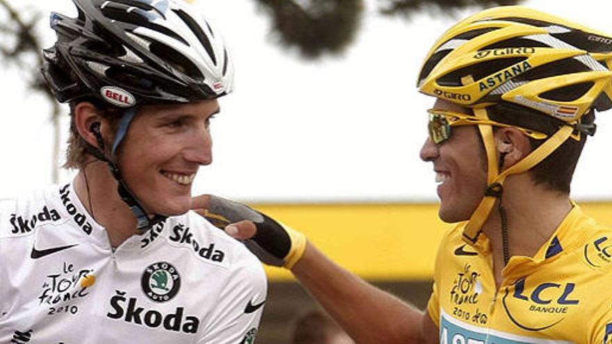 Andy Schleck y Alberto Contador, durante el pasado Tour de Francia