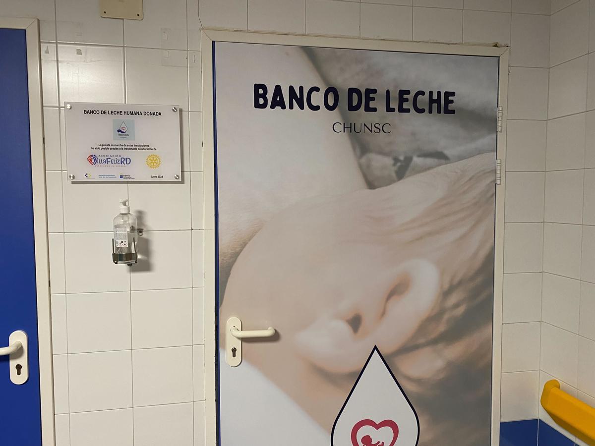 Entrada al banco de leche del Hospital de La Candelaria.