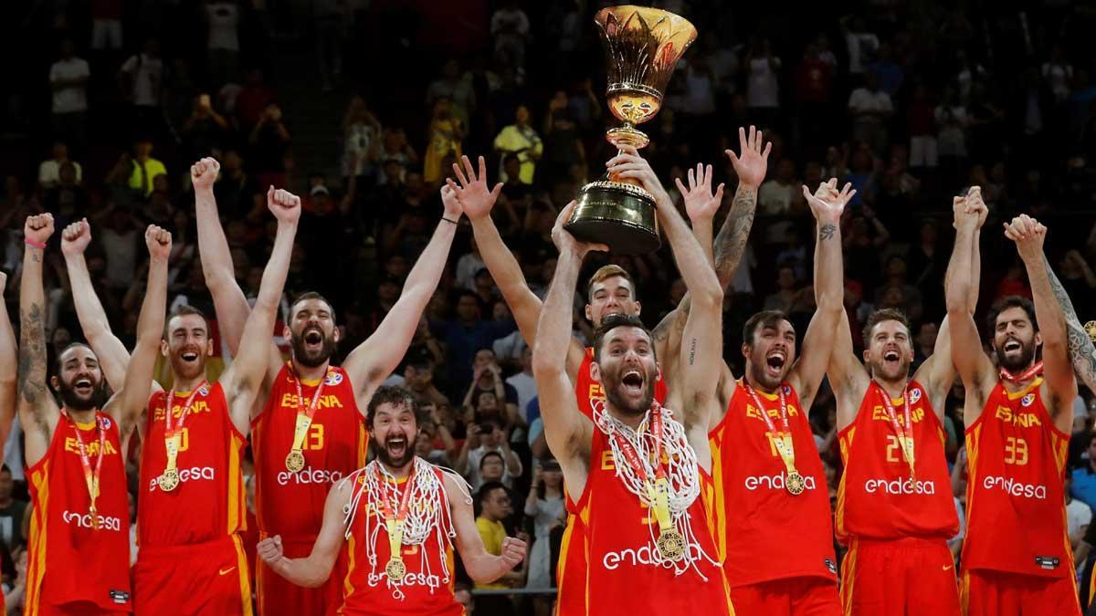 España celebra el título de campeona mundial de baloncesto