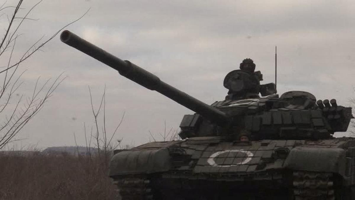 Pro-Russian separatists of the self-proclaimed Donetsk Peoples Republic and Russian regular forces enter Mykolaivka amid Russias invasion of Ukraine, in Donetsk Region