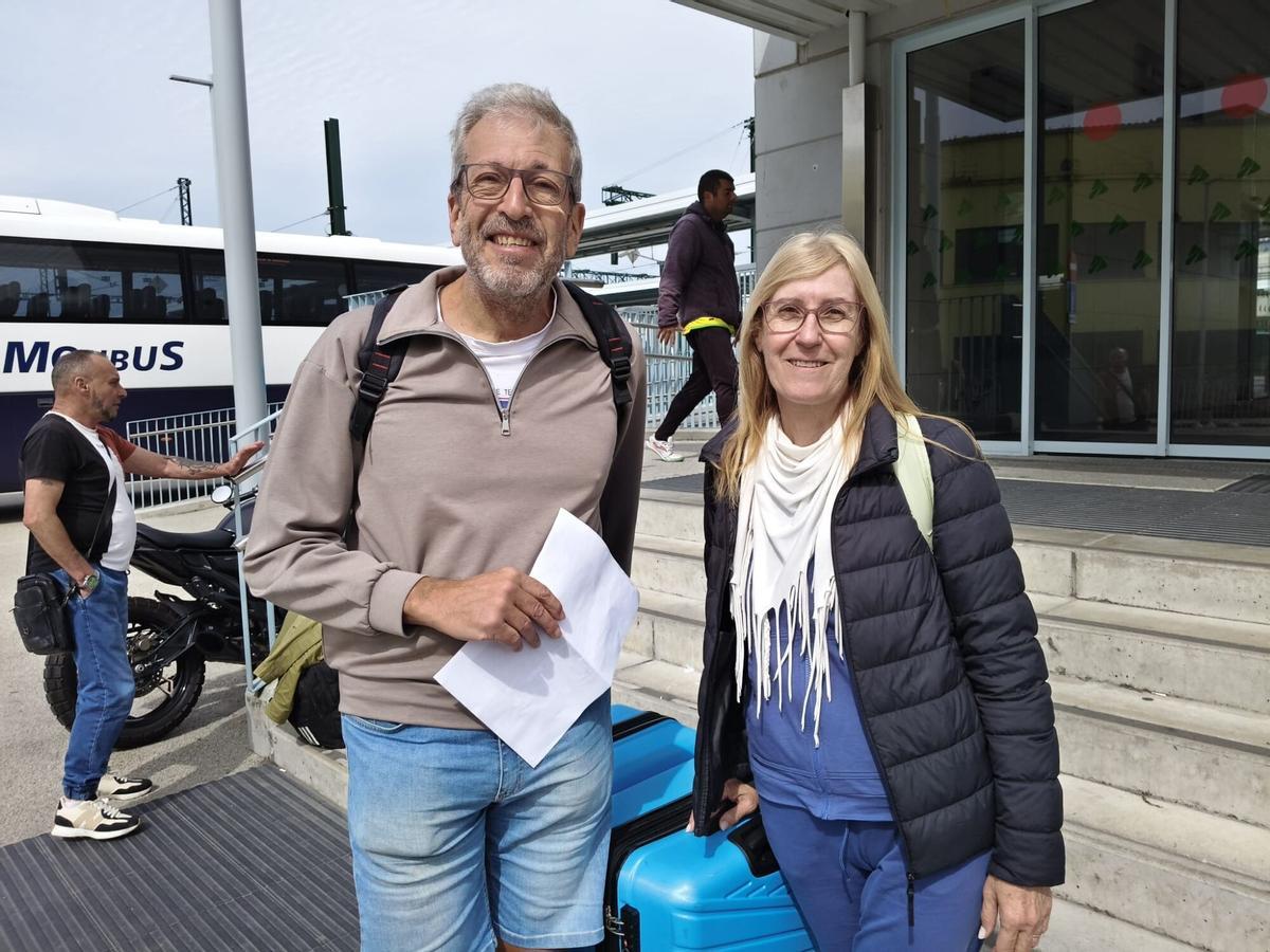 Gustavo y Graciela argentinos tren