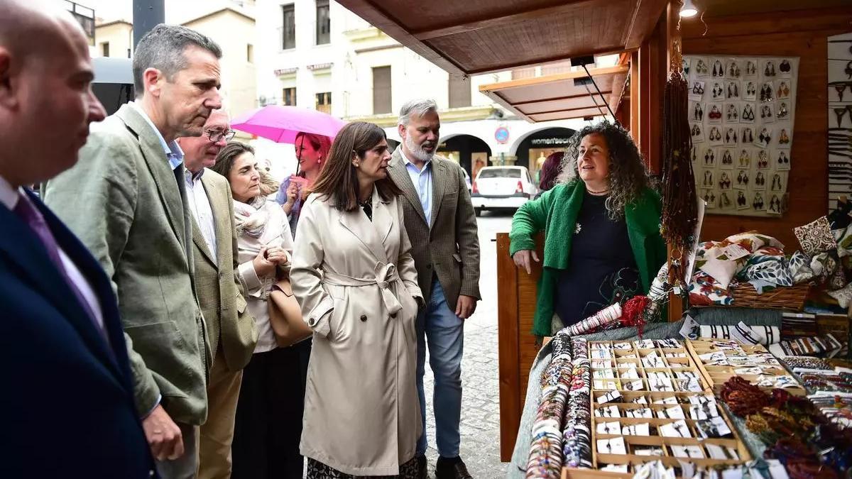 La feria Artexanía regresa a Plasencia del 1 al 3 de mayo para mostrar la artesanía extremeña.