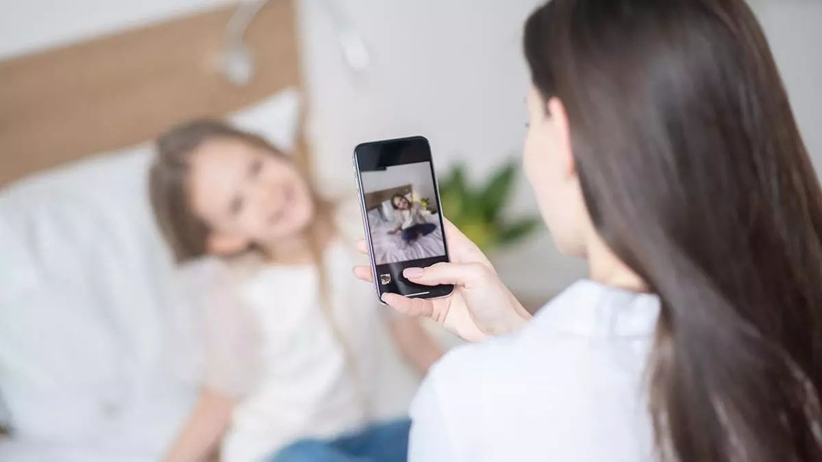 Los riesgos de sobreexponer a hijos e hijas en internet