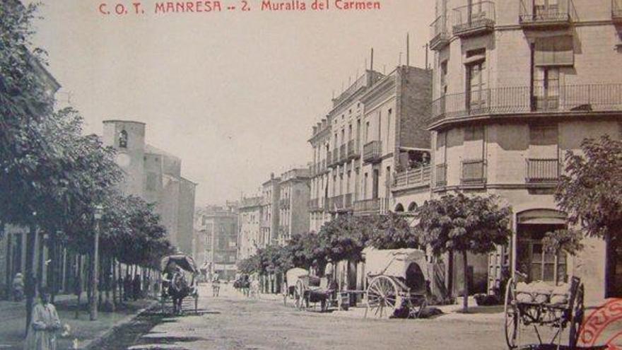 Primer tram de la muralla del Carme, on es concentraven magatzems majoristes