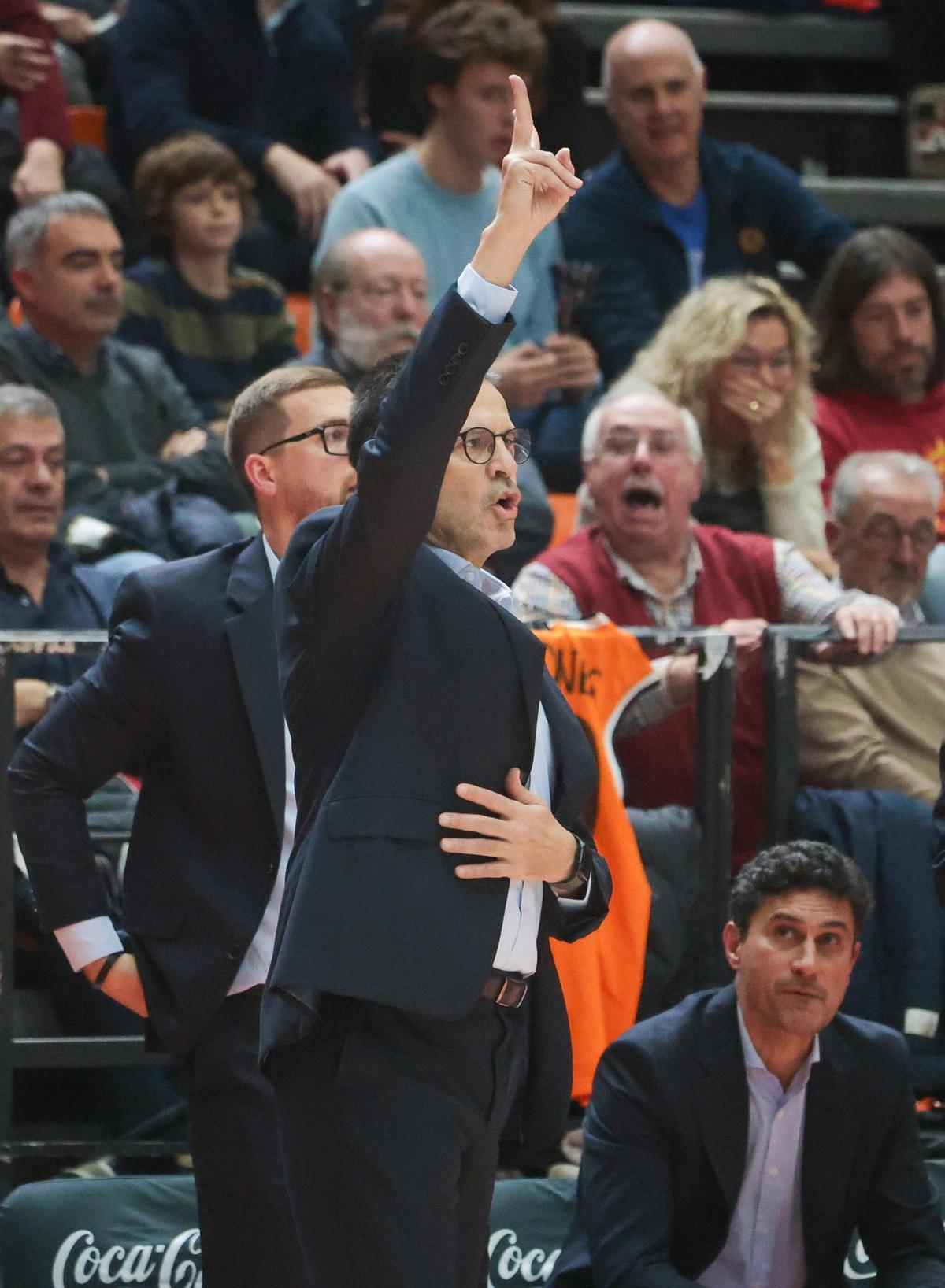 Pedro Martínez ante La Laguna Tenerife