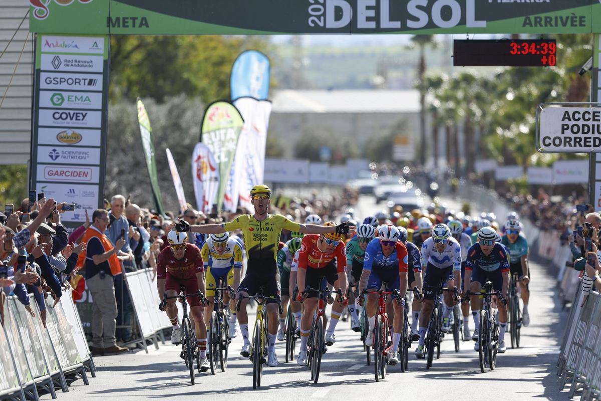 Christophe Laporte se impone en Pizarra en la primera etapa de la Ruta del Sol.