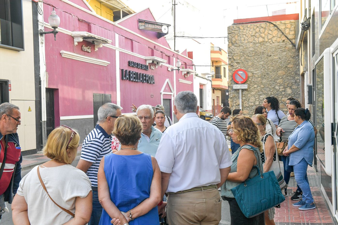 Vecinos de Telde presentan firmas por el ruido de una discoteca