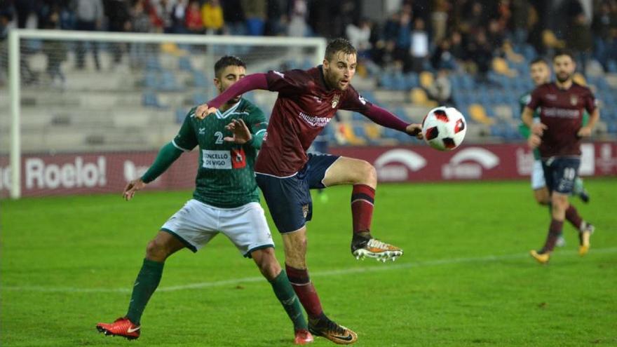 Pazos da la victoria al Pontevedra ante el Coruxo