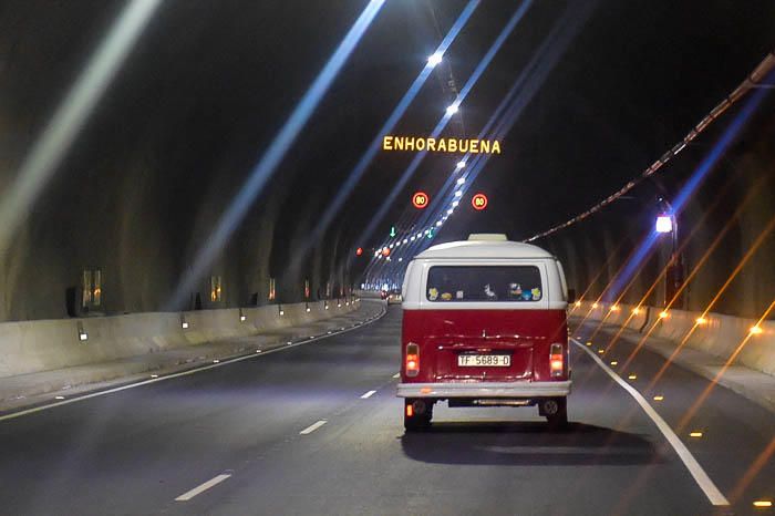 Apertura del primer tramo de la carretera de La ...