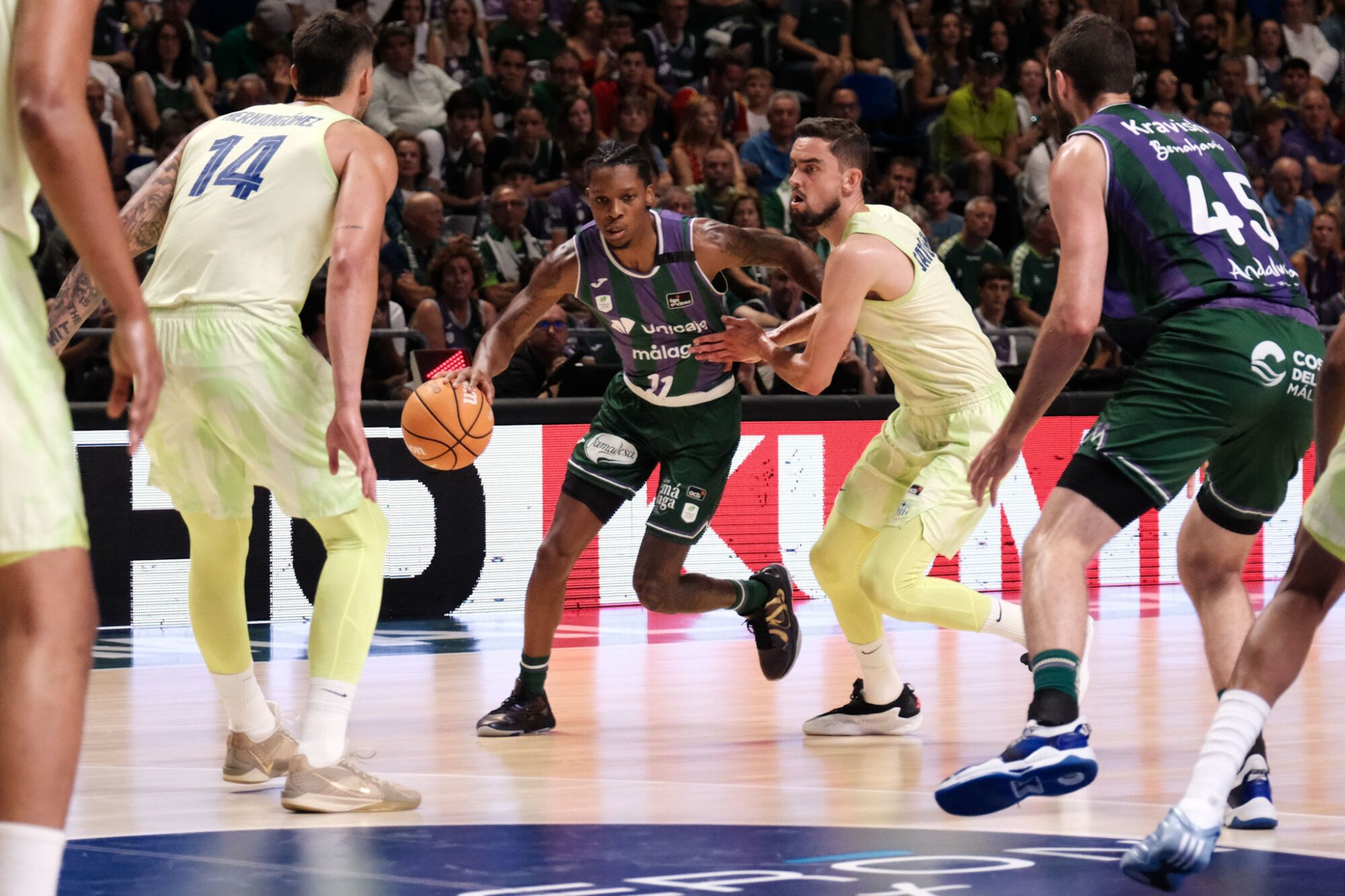 Tercer partido de los cuartos de final ACB I Unicaja - Málaga