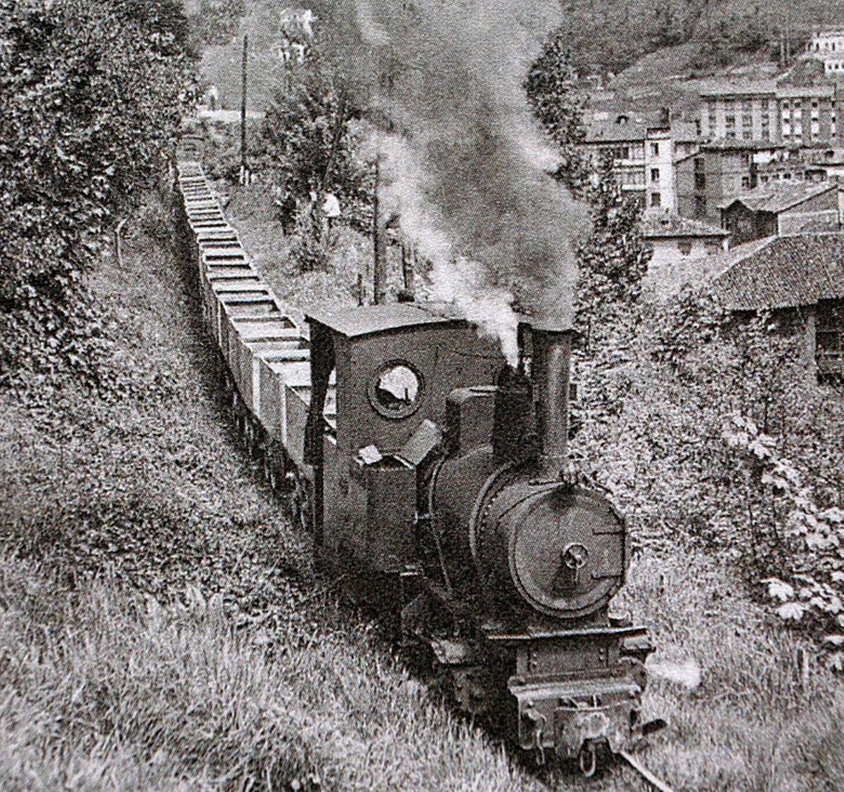 El antiguo tren de Carbones La Nueva.