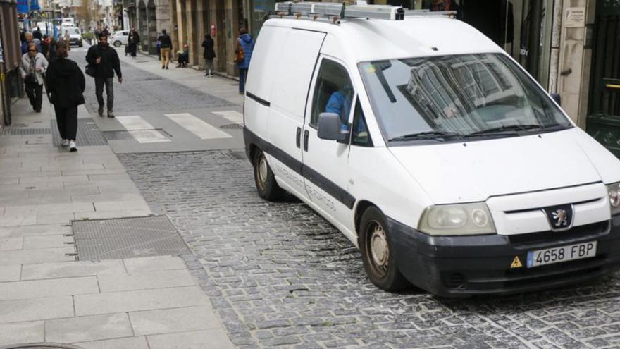 El cambio a la nueva TDT agota en las tiendas los decodificadores y los  televisores pequeños en A Coruña - La Opinión de A Coruña