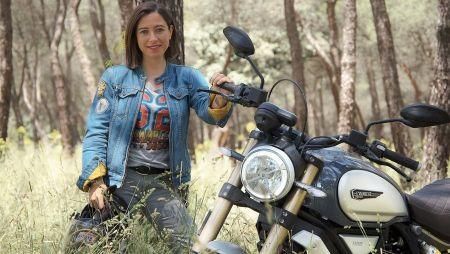 Alicia Sornosa, la única mujer europea de habla hispana en recorrer el mundo en moto