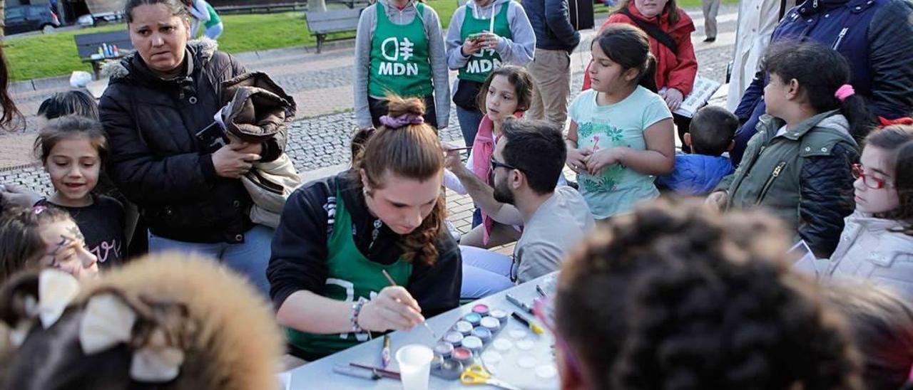 Actividades organizadas por Mar de Niebla para los más jóvenes de El Cerillero.