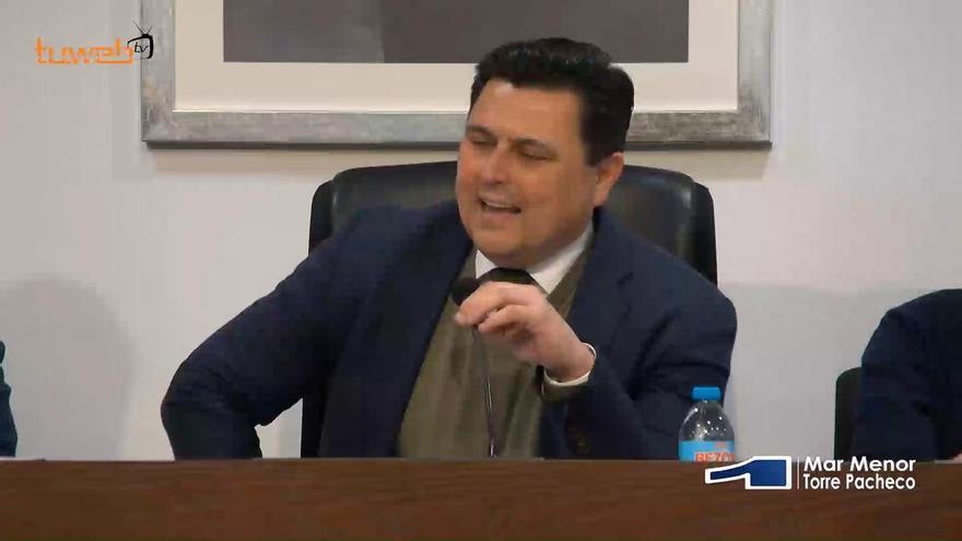 El alcalde de San Javier expulsa a un concejal de Unidas Podemos del pleno