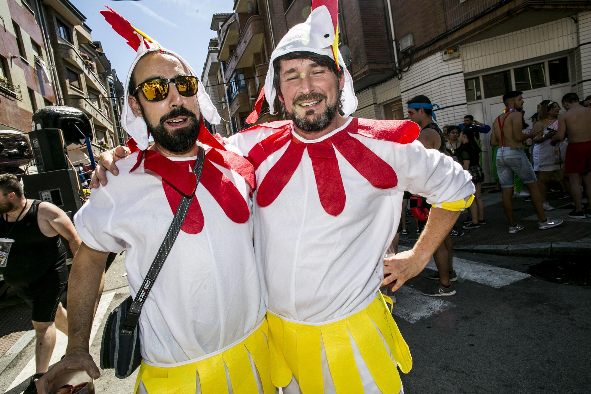 ¿Ganas de fiesta? Así fue el Descenso Folklórico del Nalón de 2019, el último que se celebró... hasta este sábado