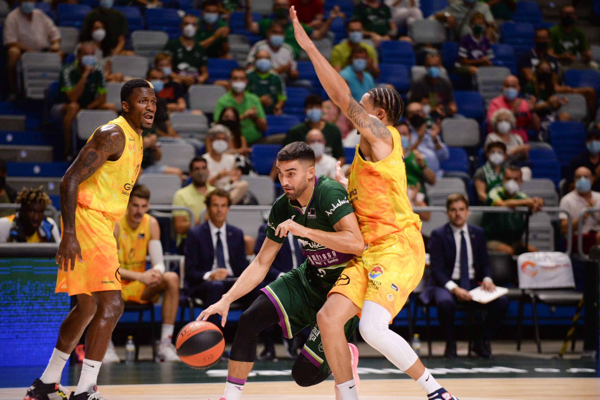 Las imágenes del Unicaja - Herbalife Gran Canaria de la Liga Endesa en el Martín Carpena.