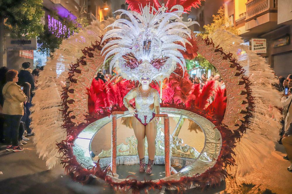 El Carnaval toma las calles de Torrevieja.