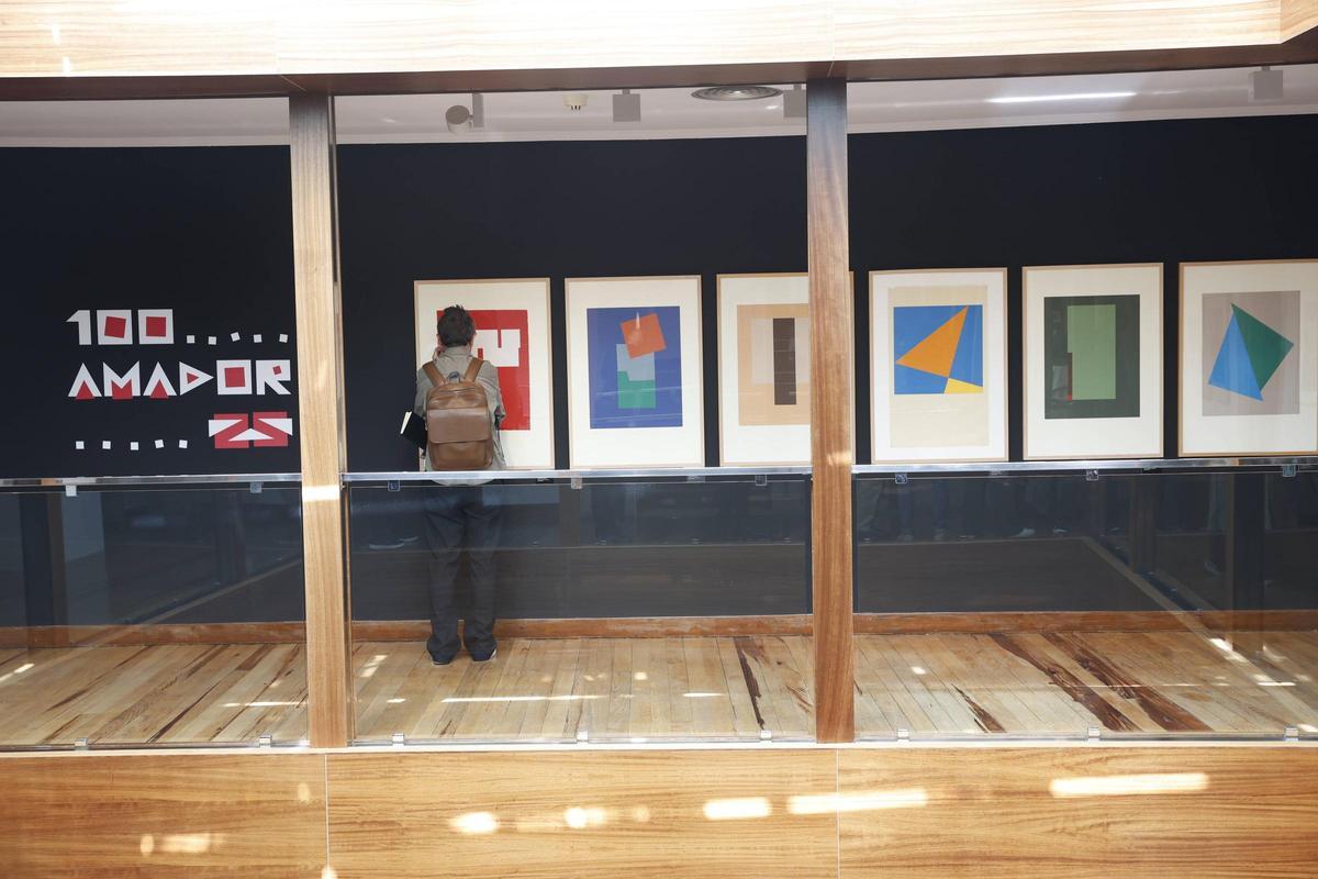 La Casa Natal de Jovellanos inaugura una exposición de homenaje al escultor Amador Rodríguez (en imágenes)