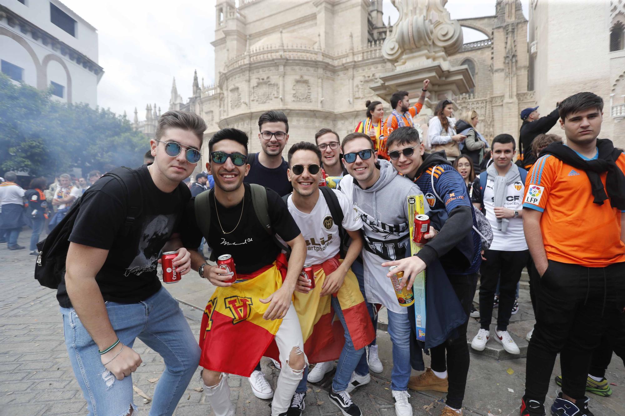 La afición valencianista toma Sevilla