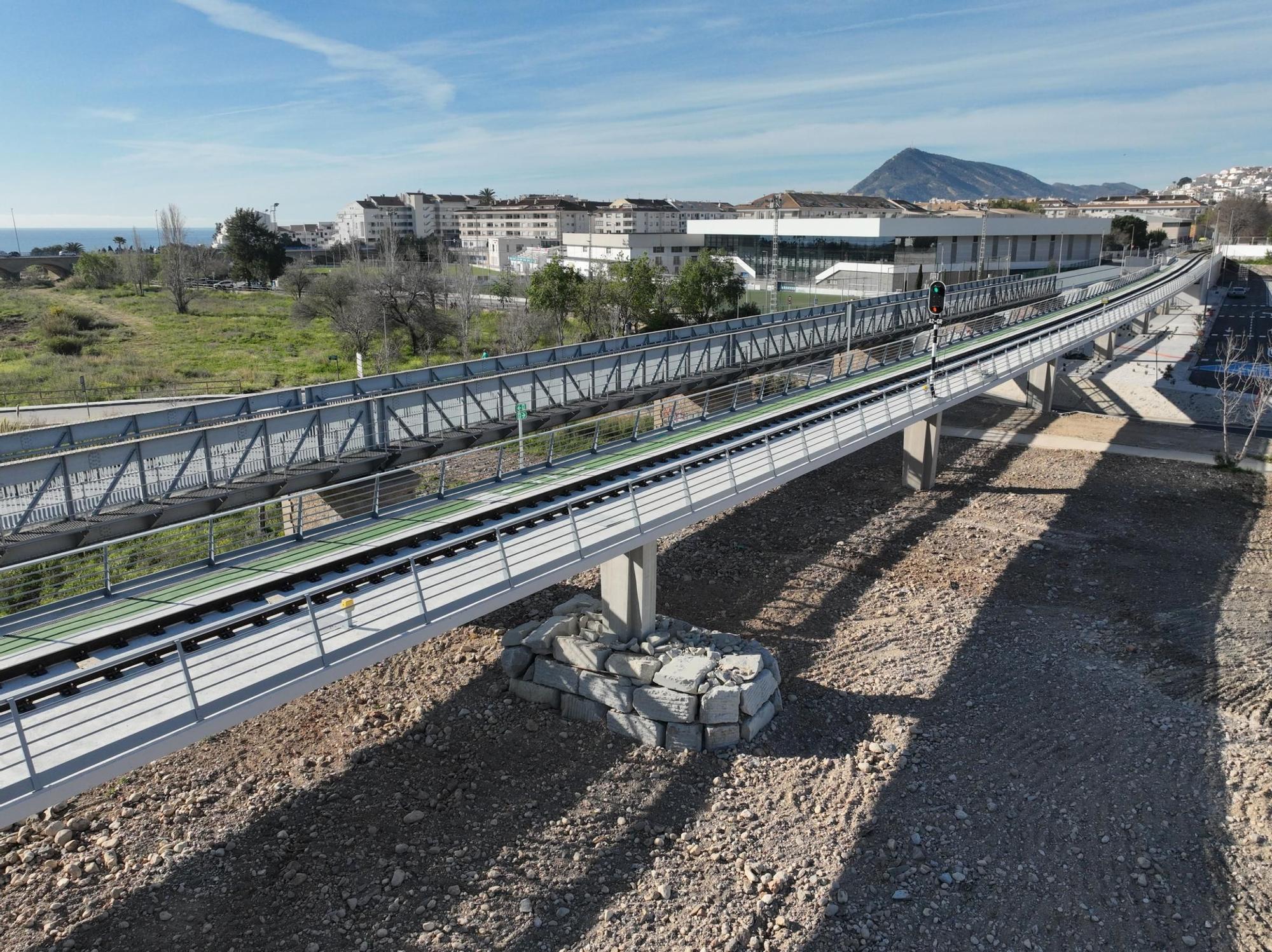 Así es la nueva pasarela peatonal del viaducto sobre el río Algar de Altea