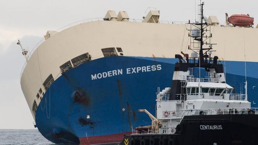 El &#039;Modern Express&#039; se está a la deriva desde hace una semana.