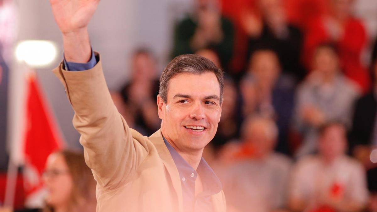 Pedro Sánchez celebra un acto electoral en Badajoz el 24 de abril