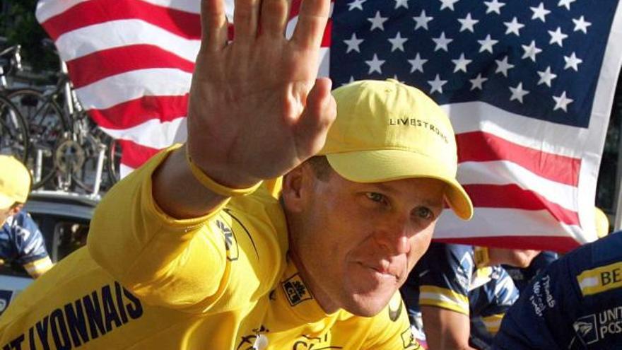 Armstrong, en la celebración de uno de sus triunfos en el Tour de Francia.