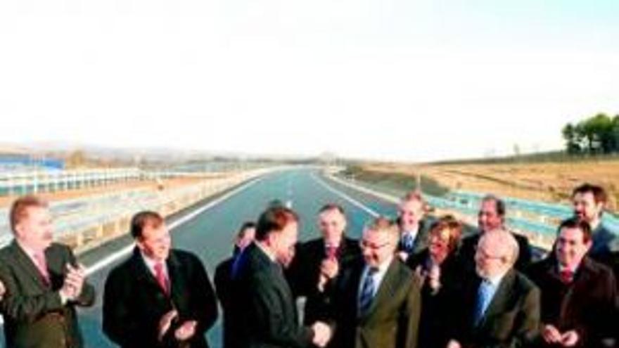 Huesca estará unida con Lérida y Pamplona por autovía en el 2012