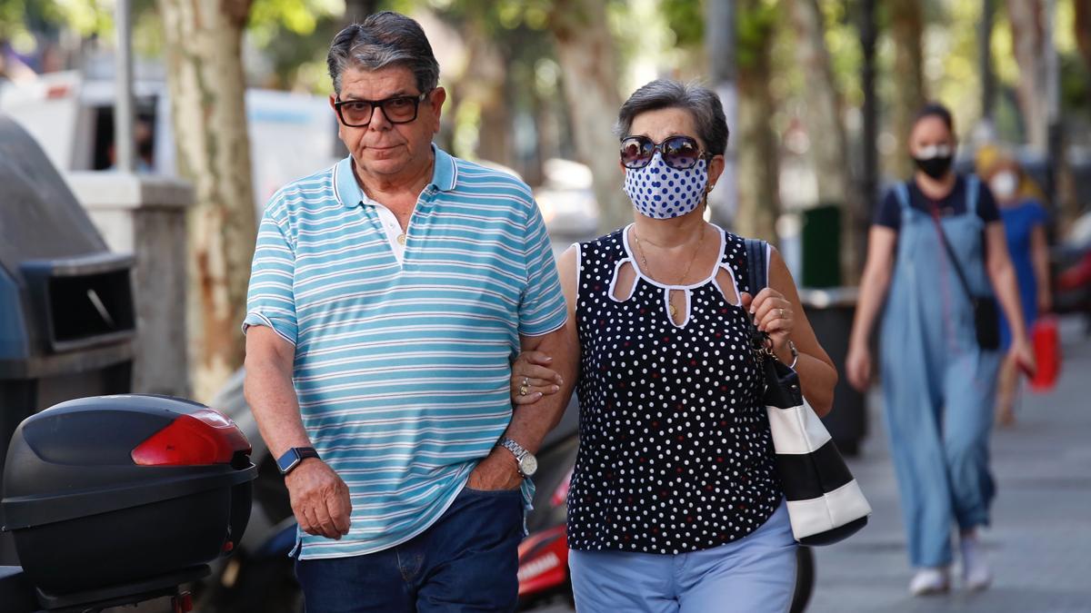 En imágenes: los cordobeses ya pueden salir a la calle sin mascarilla