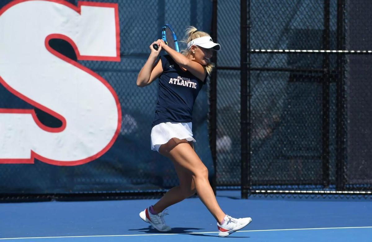 Así es Kristen Thomas, la nueva novia tenista de Stefanos Tsitsipas