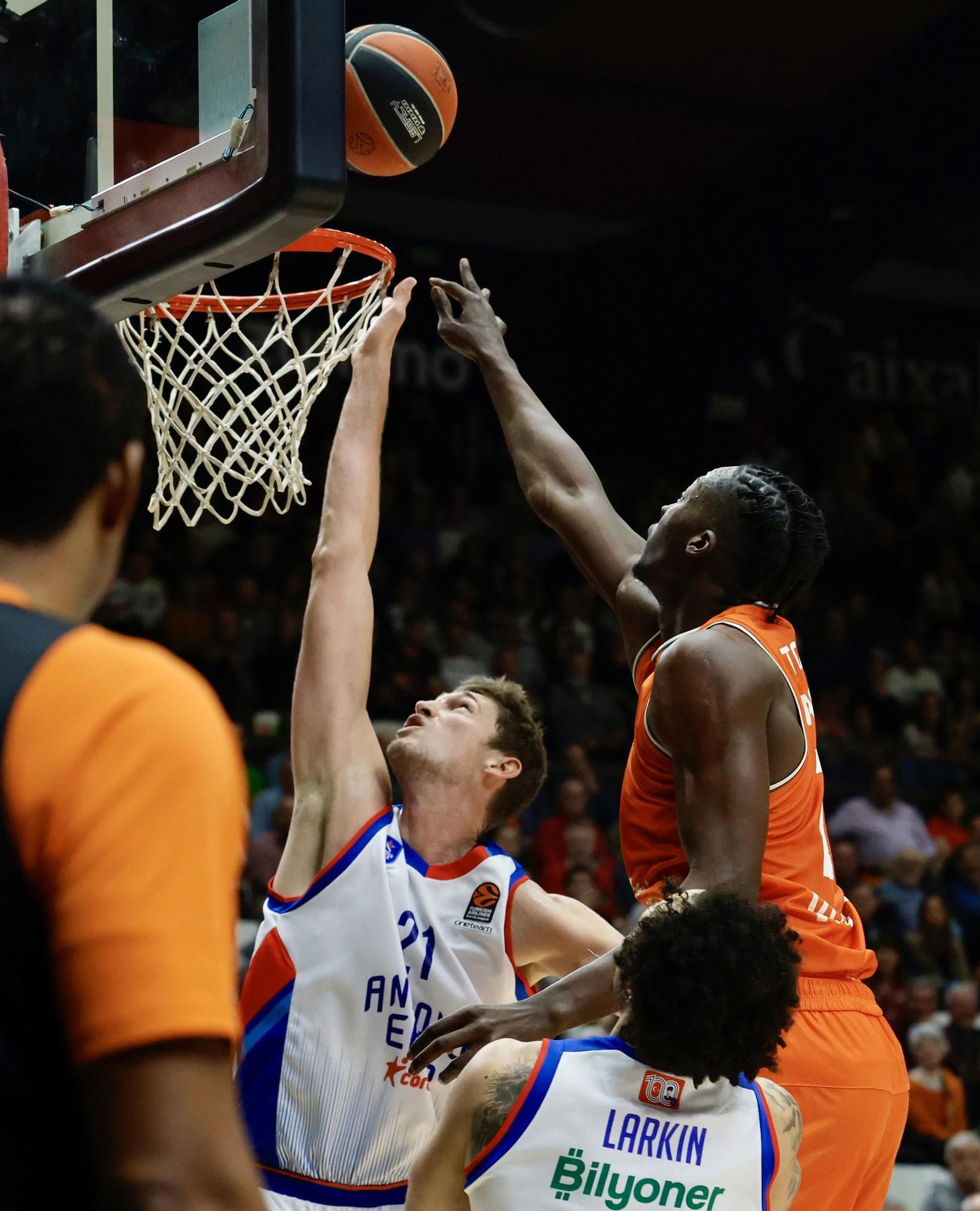 Valencia Basket - Anadolu Efes en imágenes