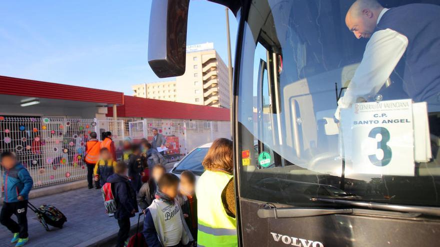 Los padres murcianos, los más reacios a llevar a sus hijos al cole en autobús escolar