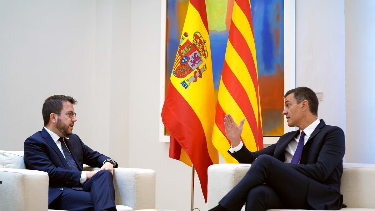 El presidente de la Generalitat, Pere Aragonès y el presidente del Gobierno, Pedro Sánchez