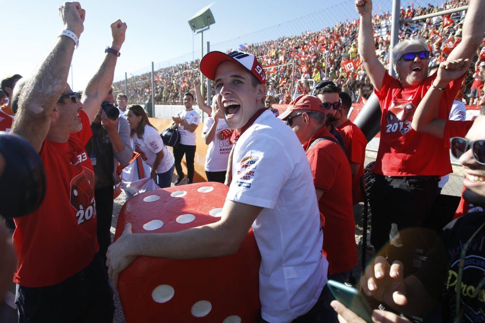 Gran ambiente en el GP de Cheste