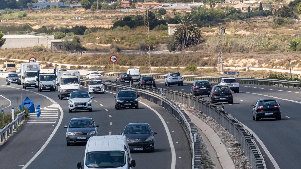 Arranca el dispositivo de la DGT para el puente de la Constitución y la Inmaculada.