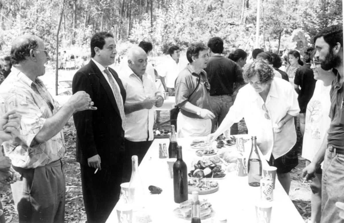 Festa da Amizade en el ParqueForestal de Saiáns a principios de los 90.   | // CAMESELLE