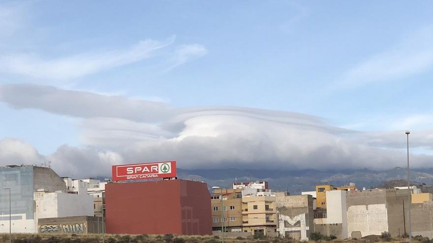 Borrasca Óscar: &#039;Un paseo por las nubes&#039; de Canarias
