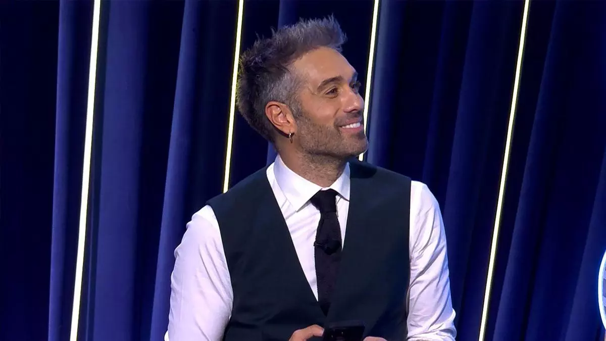 Telecinco tira de esta polémica influencer para el estreno de 'La noche del gran show'