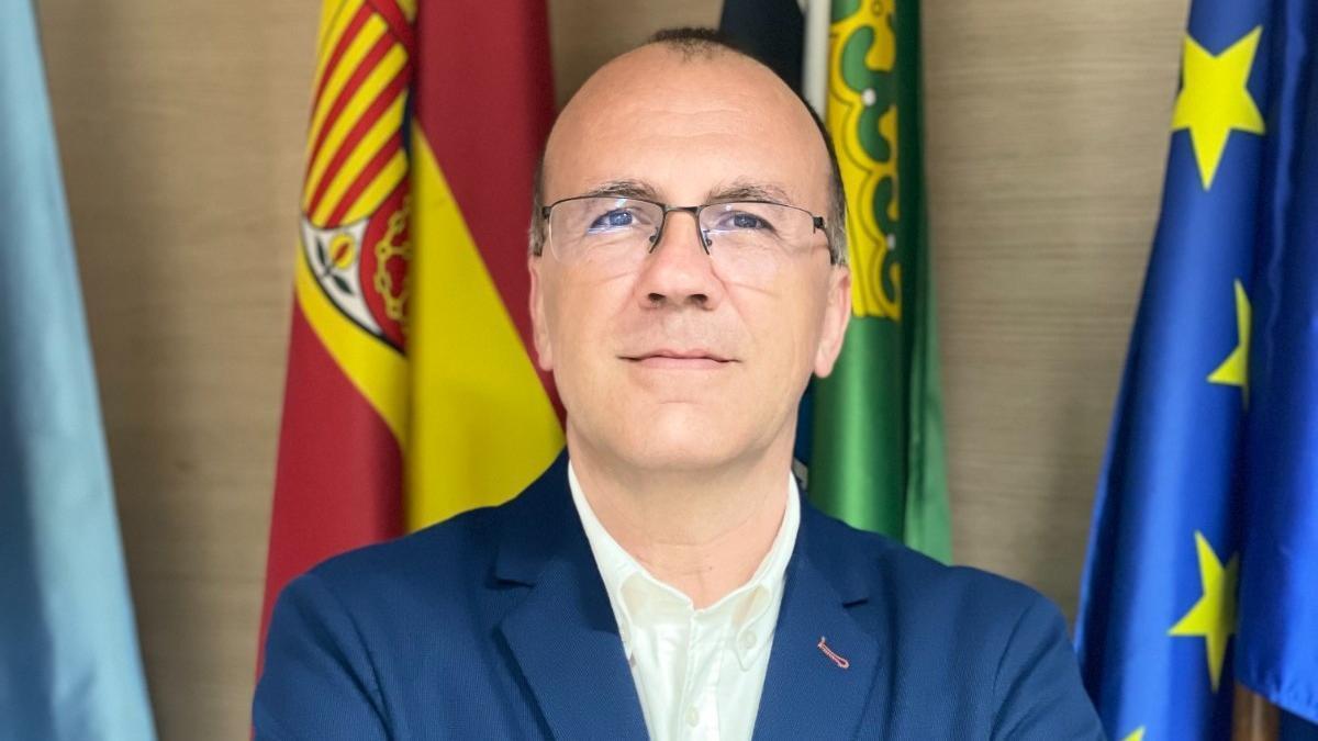 El alcalde de Navalmoral, Enrique Hueso.