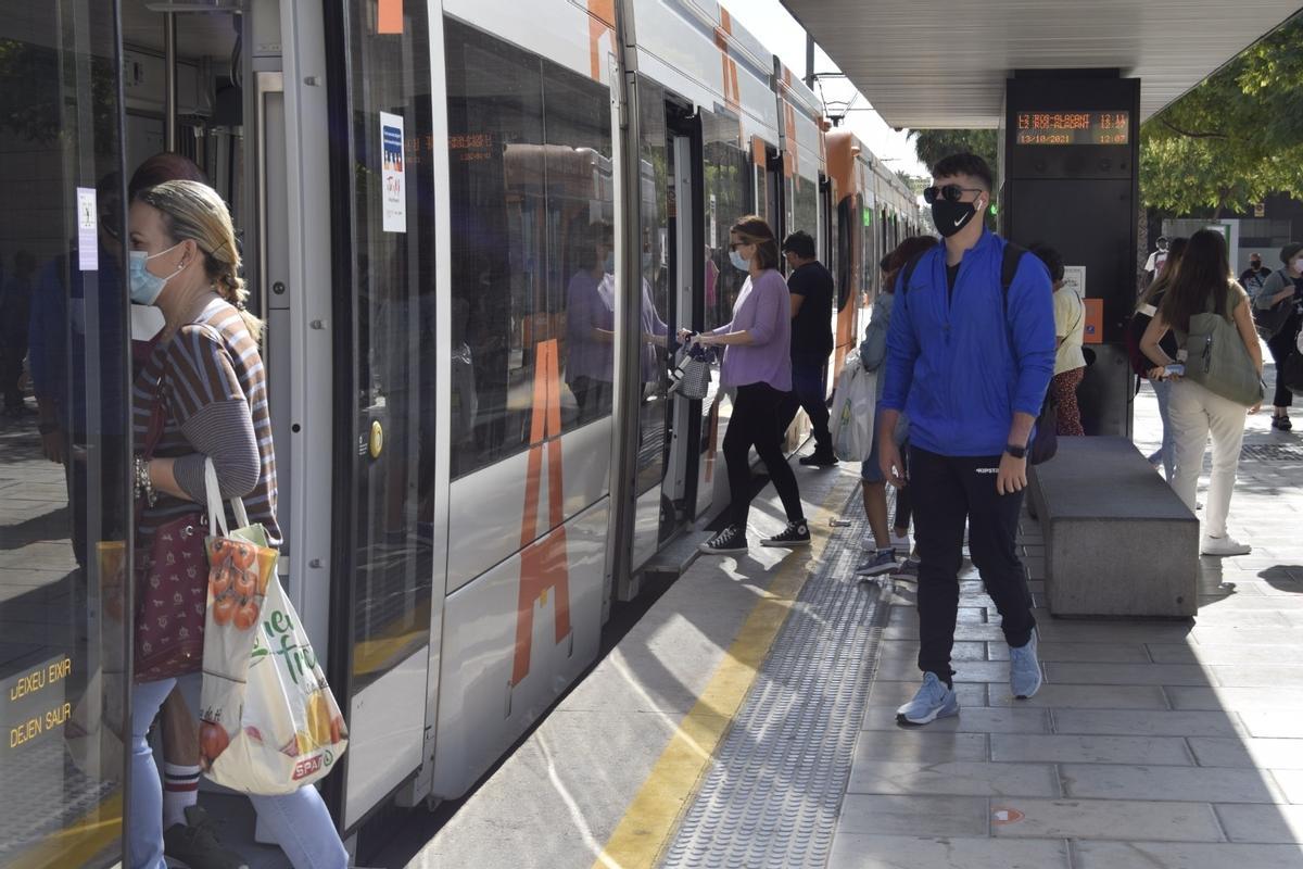Los títulos propios del TRAM d'Alacant se reducen de nuevo, tras la modificación aplicada en junio de 2022.