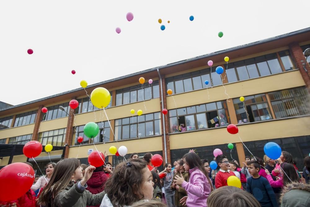 Día de la Paz en los colegios avilesinos.