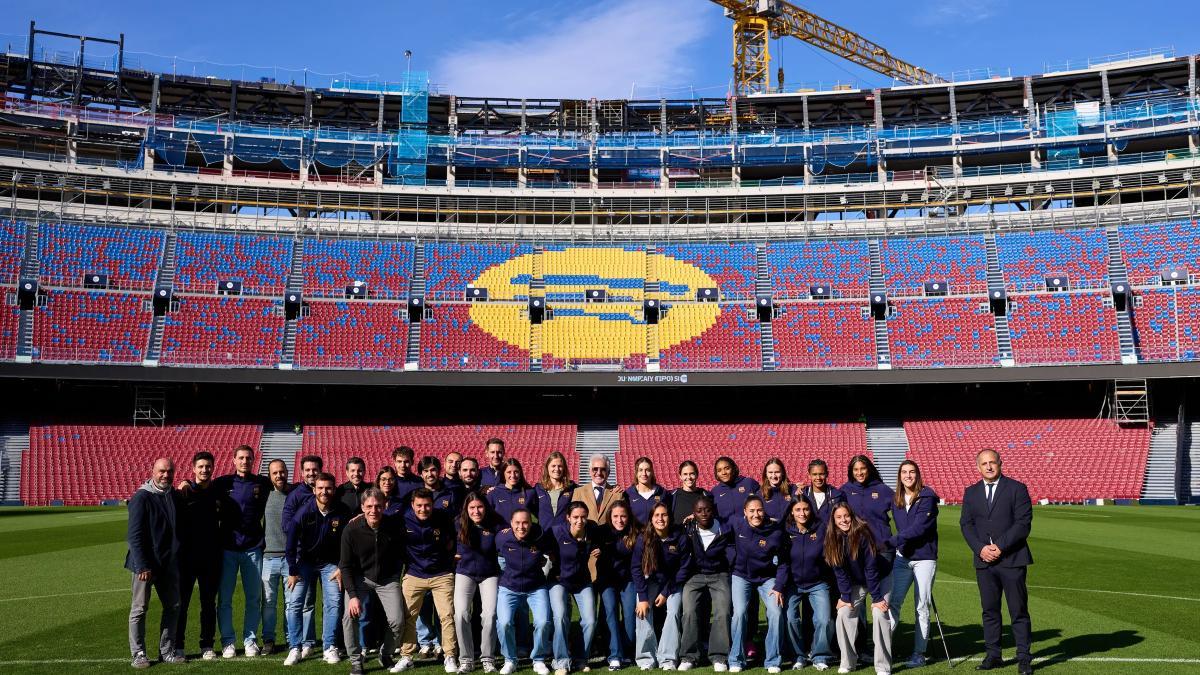Las jugadoras, staff y directivos del Barça Femenino volvieron a pisar el Spotify Camp Nou