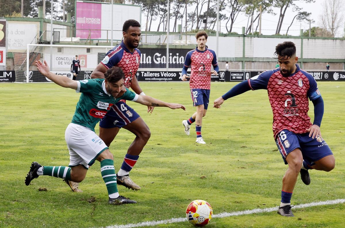Añón, durante el partido de la primera vuelta ante el Ávila en O Vao.