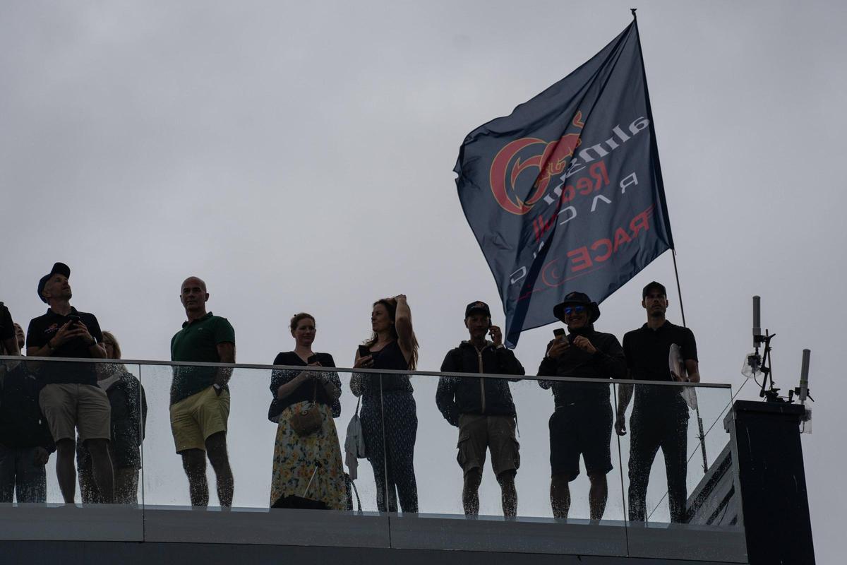 Dock out del Alenghi Red Bull en la Copa América animados por sus fans