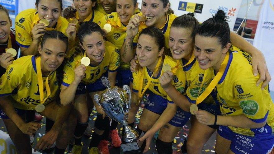 El Rocasa Gran Canaria tras proclamarse campeón de Europa