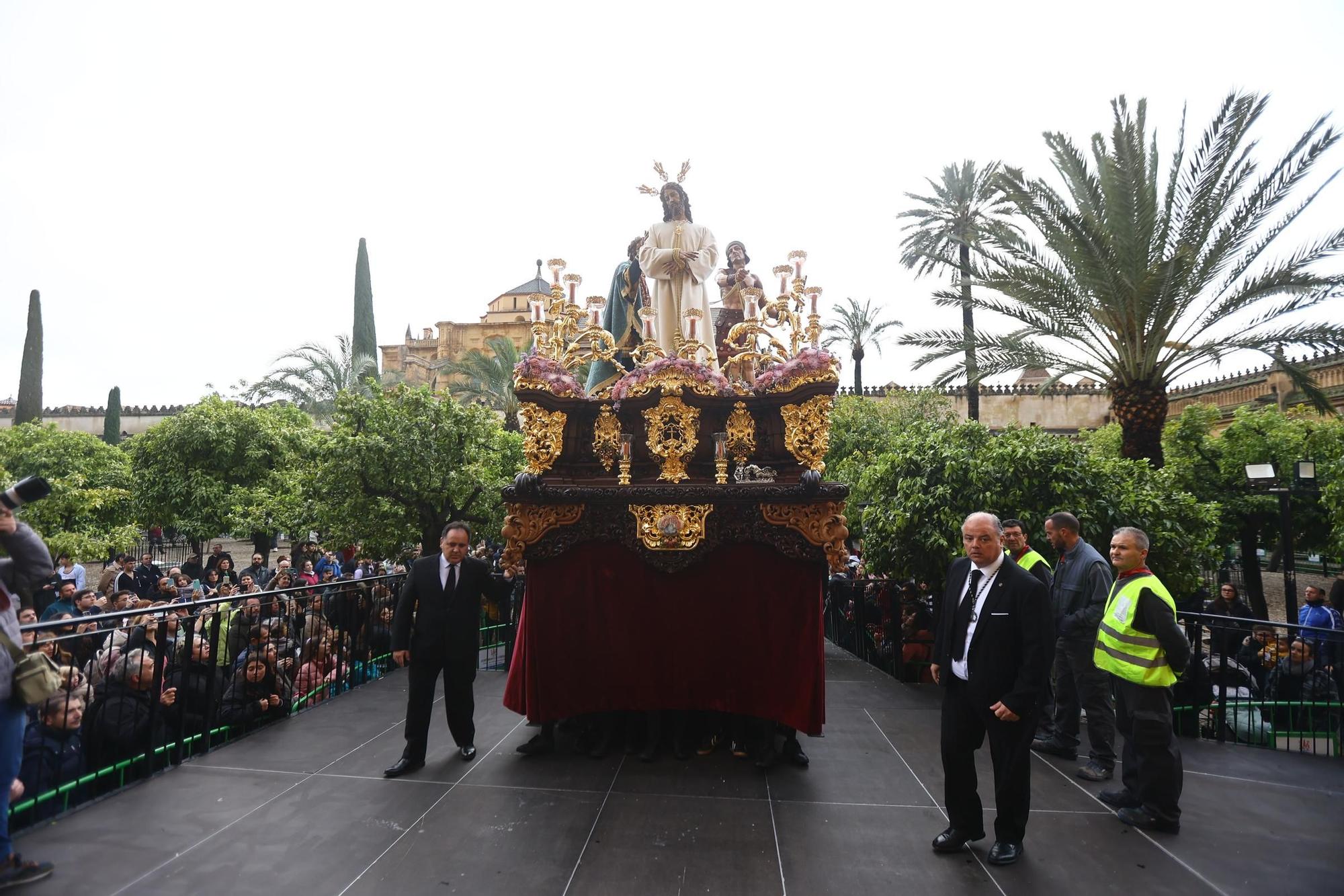 La Vera Cruz y el Amor vuelven a sus templos