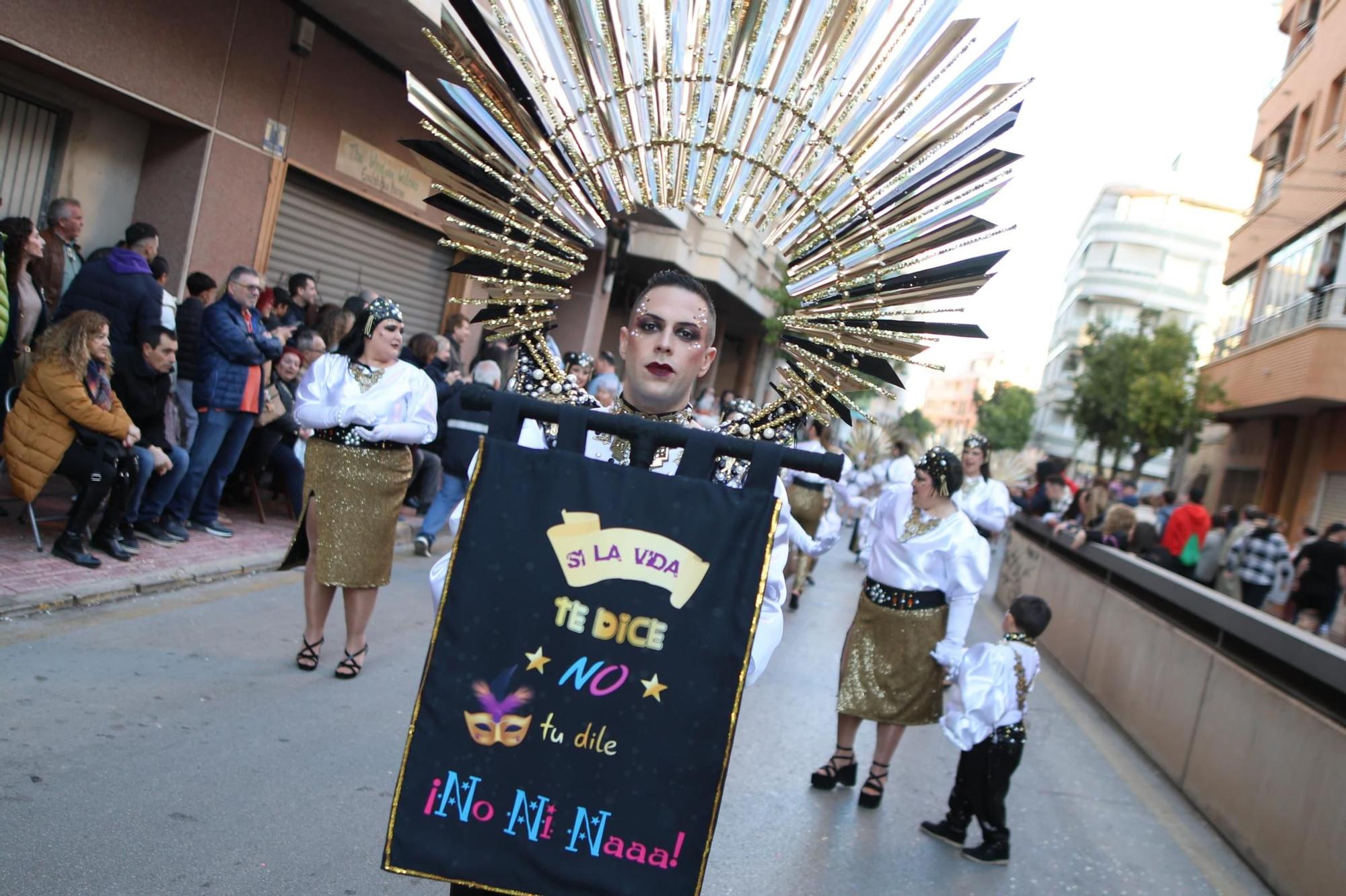 Las mejores imágenes del desfile concurso de Carnaval de Torrevieja 2024 están aquí